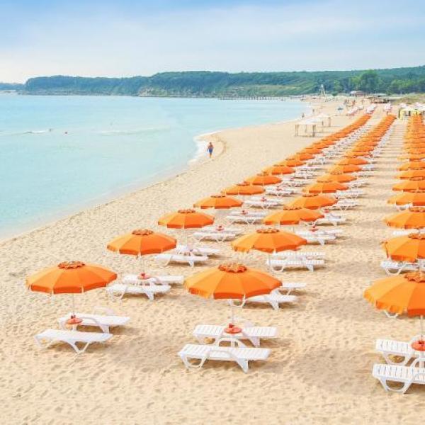 Primorsko – piesočné pláže za skvelé ceny 🏖️🪣