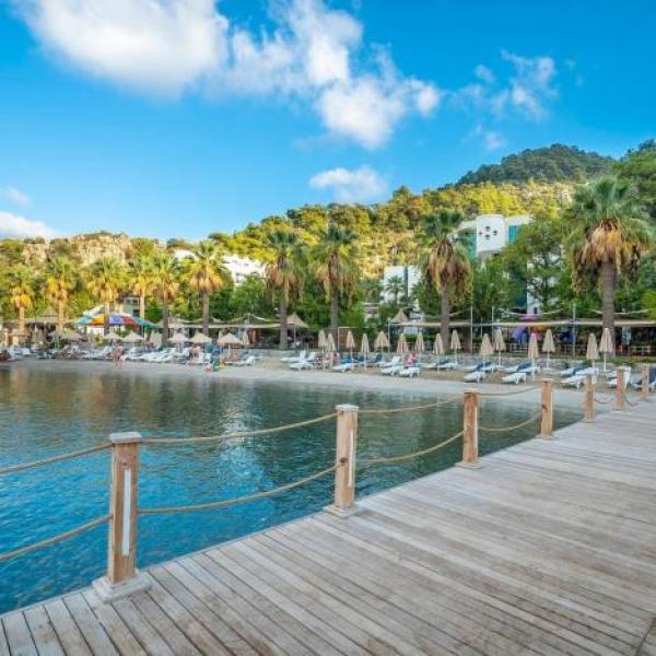 🌊 Marmaris – raj malebných zátok