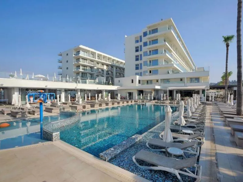Hotel Nelia Beach Hotel & Spa