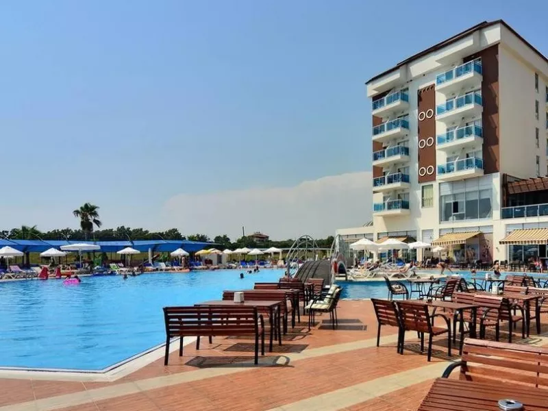 Cenger Beach Resort & Spa
