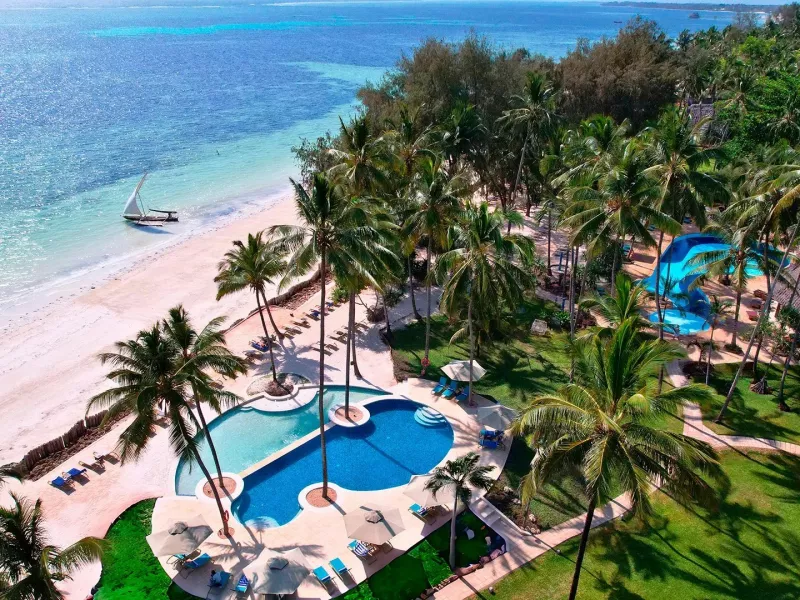 Hotel Bluebay Beach Resort