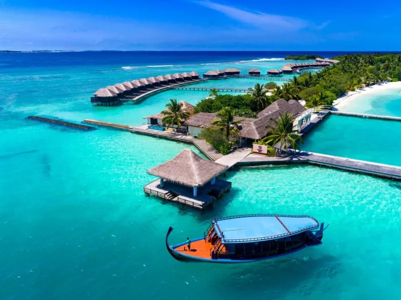 Sheraton Maldives Full Moon Resort & Spa
