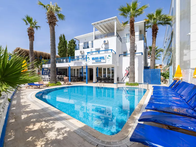 MaxSea Beach Hotel