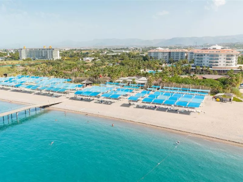 Sea World Resort & SPA