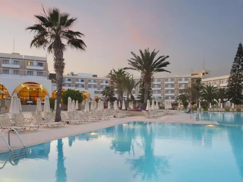 Louis Phaethon Beach