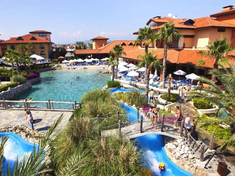 CLUB GRAND AQUA