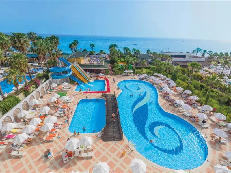 HOLIDAY GARDEN RESORT
