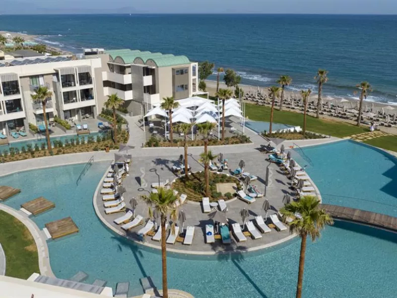 Amira Luxory Resort