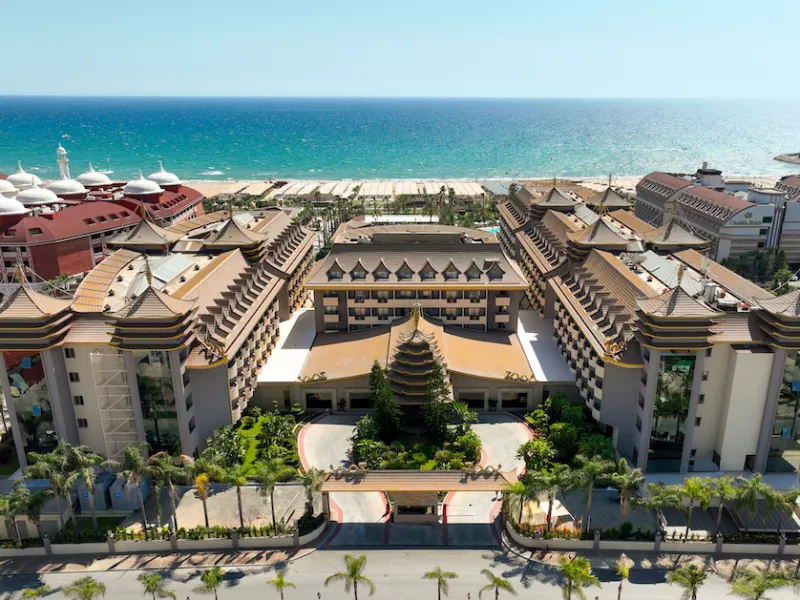 ROYAL DRAGON HOTEL