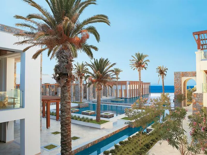 Amirandes Exclusive Resort
