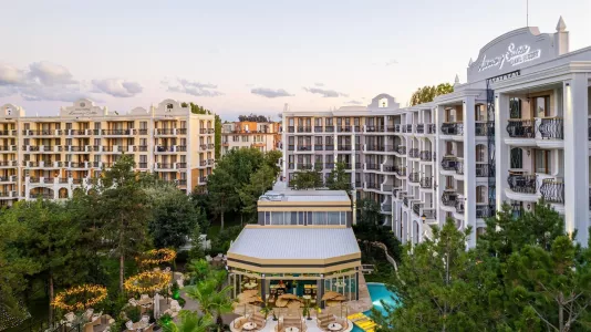 Harmony Suites Grand Resort Deluxe