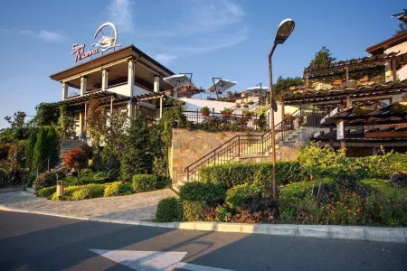 Santa Marina Village