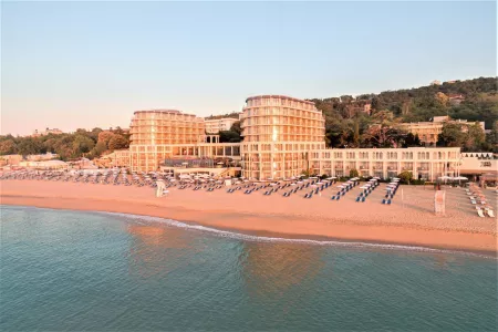 Hotel Azalia