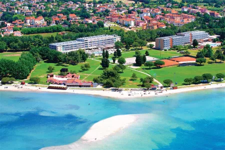 Arena Hotel Holiday