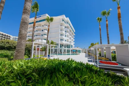 Hotel Tasia Maris Sands