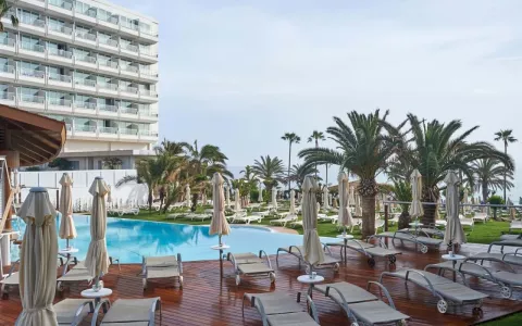 Sunrise Beach Hotel