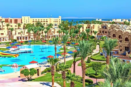 Royal Lagoons Resort & Aqua park