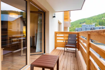 Residence Arya Living Stone