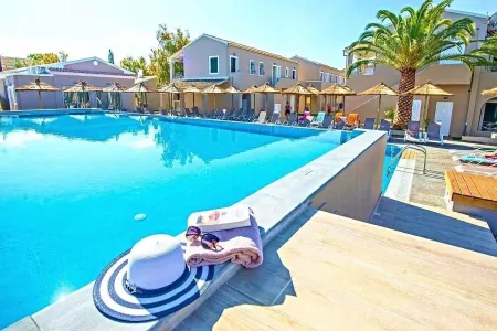 Amour Holiday Resort