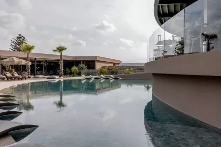 Hotel Pnoé Breathing Life