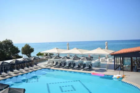 Hotel Krini Beach