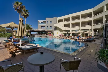 Pearl Beach Crete
