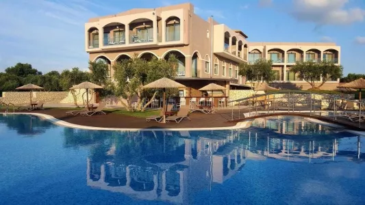Hotel Elegance Luxury Suites
