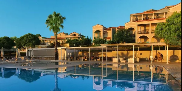 Hotel The Bay & Suites
