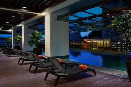VE Hotel & Residence