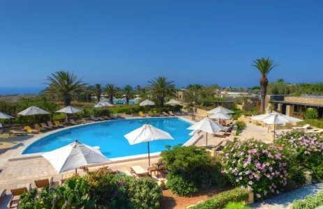 Ta' Cenc Hotel