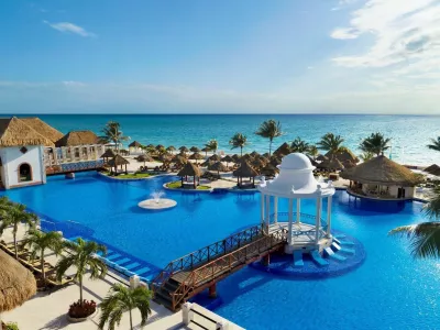 Dreams Sapphire Resort and Spa