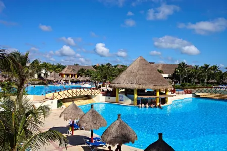 Bahía Principe Grand Tulum