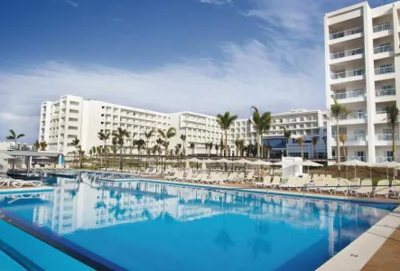 Hotel RIU Playa Blanca