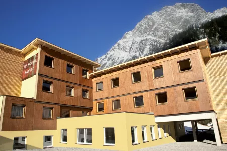 Hotel Tia Monte Smart