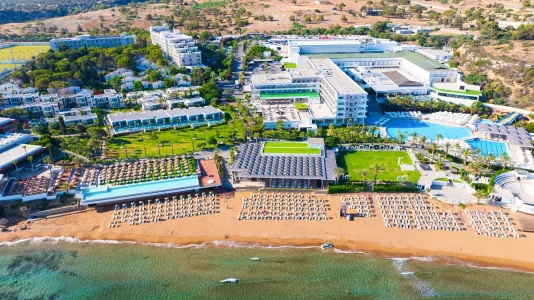 Acapulco Beach Resort & Convention & SPA