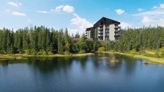 APLEND Lake Resort