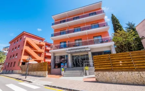Tossa Beach Center
