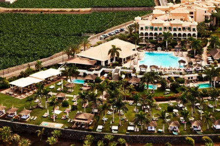 RED LEVEL AT GRAN MELIA PALACIO DE ISORA - ADULTS ONLY