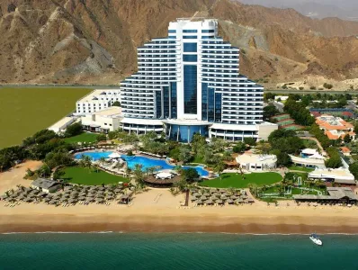 Le Meridien Al Aqah Beach Resort
