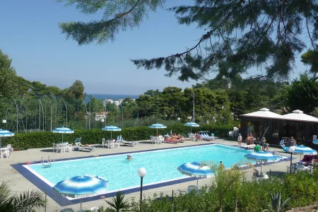 Internazionale San Menaio Camping Village HC