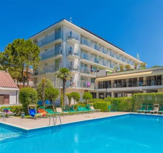 Marina Palace