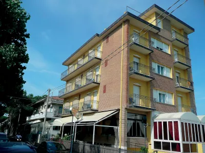 Hotel Crosal