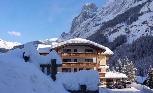 Hotel Dolomites Inn