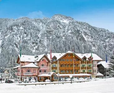 Luxury Hotel Grand Chalet Soreghes