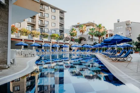 Tac Premier Hotel