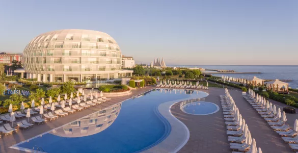 Hotel Gold Island Selected