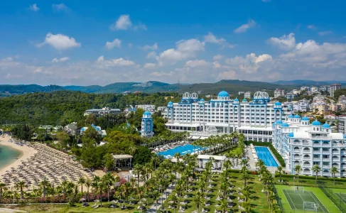 Rubi Platinum Spa Resort & Suites