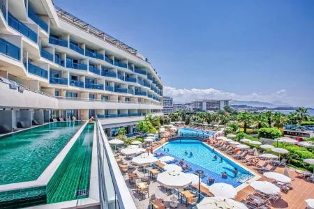 Selene Beach & Spa