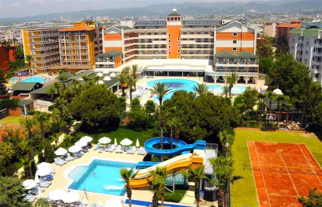 Insula Resort Hotel