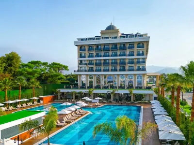 Serenity Queen Hotel
